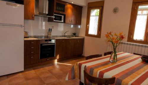 Three-Bedroom Apartment (5 Adults)