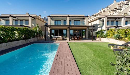 Villa with Sea View