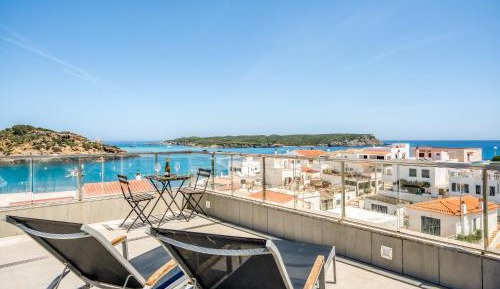 Two-Bedroom Deluxe Apartment with Ocean View
