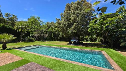 Villa with Garden View