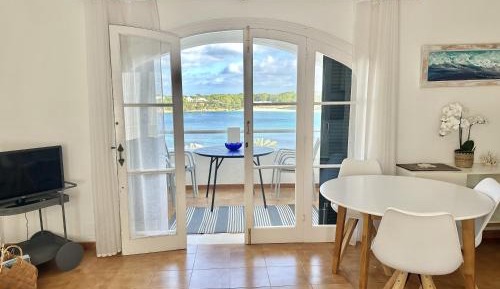 Two-Bedroom Deluxe Apartment with Ocean View