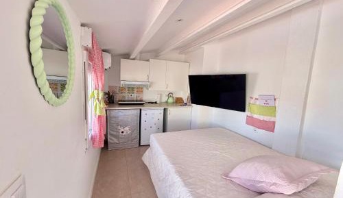 One-Bedroom House