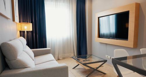 One-Bedroom Apartment (2 Adults)