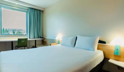 Standard Double Room - Non-Smoking
