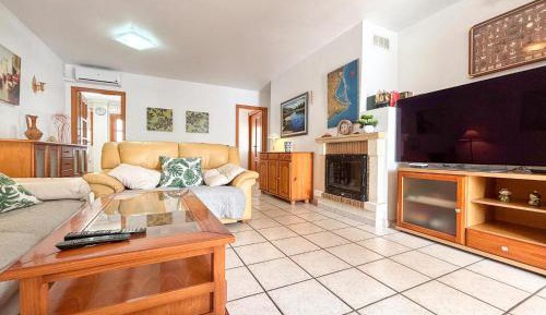 Three-Bedroom Vacation Home 