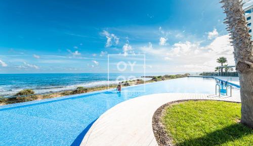 Two-Bedroom Deluxe Apartment with Ocean View