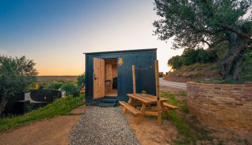 Tiny Dream with private bathroom
