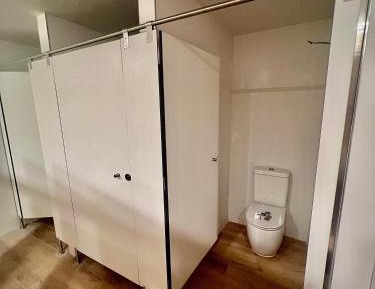 Single Bed in Mixed Dormitory Room