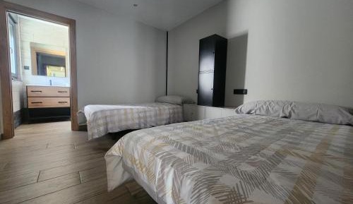 Twin Room with Private Bathroom