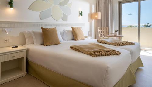  Suite Side Sea View