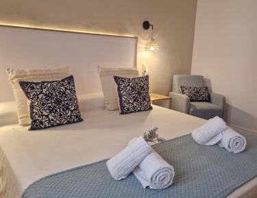 Double Room with Balcony and Side Sea View