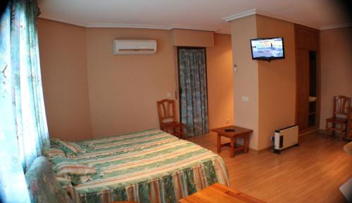 Family Room (4 Adults)