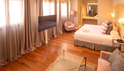  Double Duplex Deluxe Room