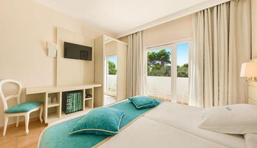 Twin or Double Room with Sea View