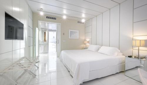 Casablanca Suite