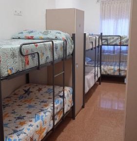 6-Bed Mixed Dormitory Room
