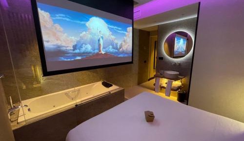 Habitación Doble Pequeña con bañera de hidromasaje
