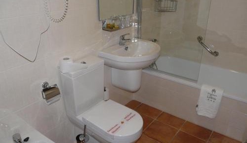 Single Room with Private Bathroom