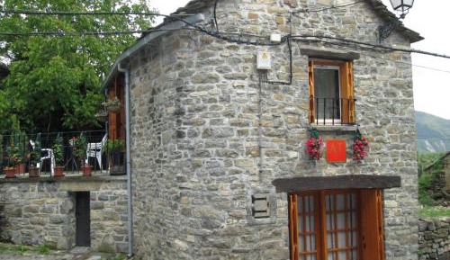 One-Bedroom House with Terrace