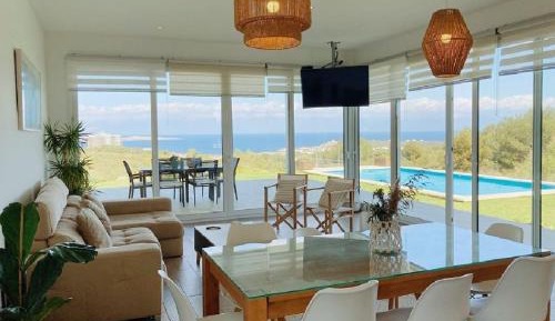 Villa with Sea View