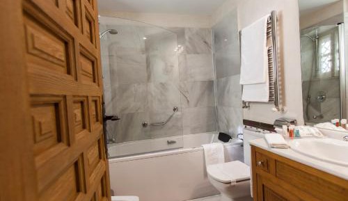 Interior Triple Room