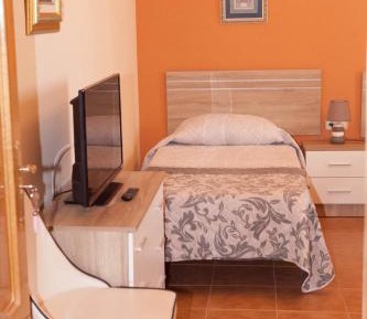 Triple Room with Private Bathroom