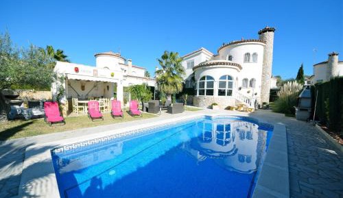Four-Bedroom Villa