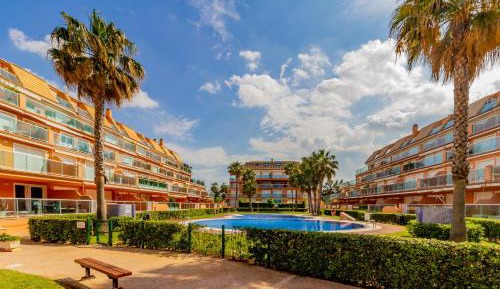 One-Bedroom Apartment with Sea View (2-3 Adults)