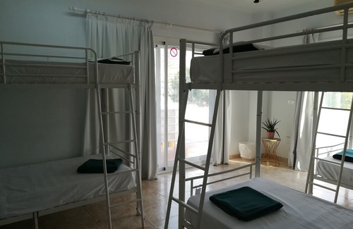 Pedregalejo Hotel | La Moraga de Poniente Malaga Hostel