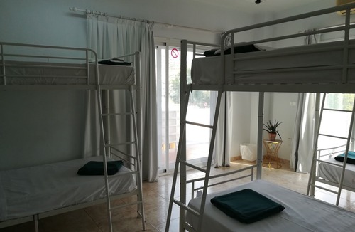 Pedregalejo Hotel | La Moraga de Poniente Malaga Hostel