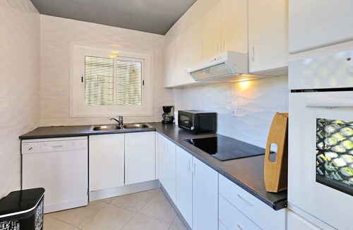 Roses Town Center Apartment | CAN PARRAMON PISCINE TENNIS ROSES