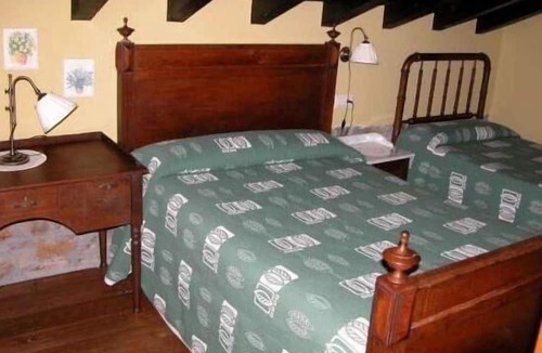 Los Tojos Cottage | Colsa apartments for 5 people