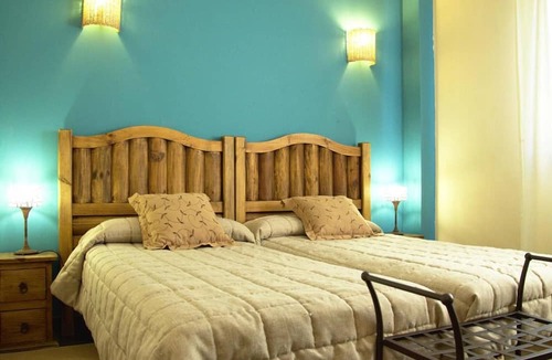Villalmanzo House | Country House 'El Abrigaño' with Private Terrace, Private Garden and Wi-Fi