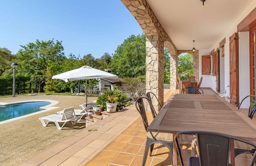 Can Carbonell House | Casa Carbonell - Lovely house with pool and garden