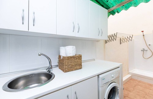 Dehesa de Campoamor Apartment | Cozy Haven by Fidalsa