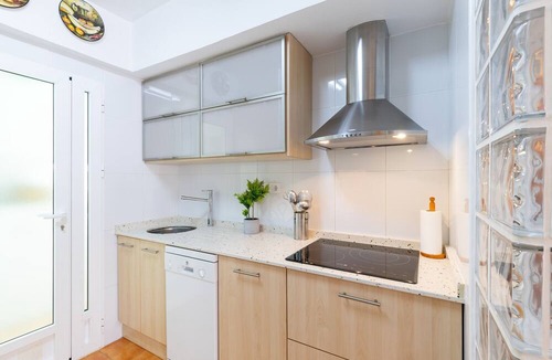 Dehesa de Campoamor Apartment | Cozy Haven by Fidalsa