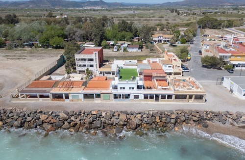 Playa de Almarda House | Holiday Home 'casAcamer' with Sea View, Wi-Fi and Air Conditioning