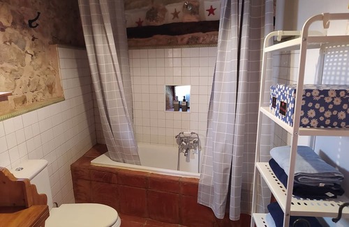 Riofrio del Llano House | LAS Casitas DEL Salado - LA Casita Roja Ideal Para Desconectar, Admite Mascotas