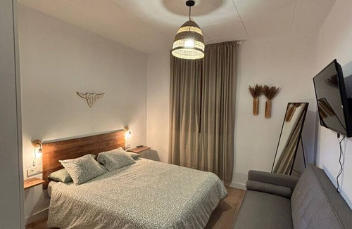 Sant Corneli Apartment | Peace Corner among Mountains