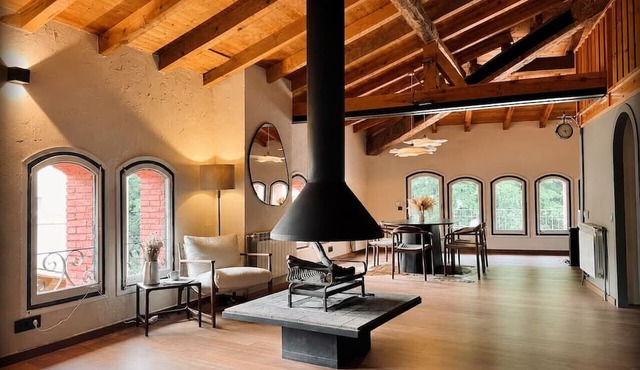 Ático-Loft con encanto en el Centro de Camprodon